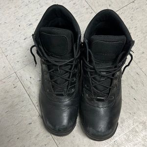 Men’s 8.5 Bates boots
